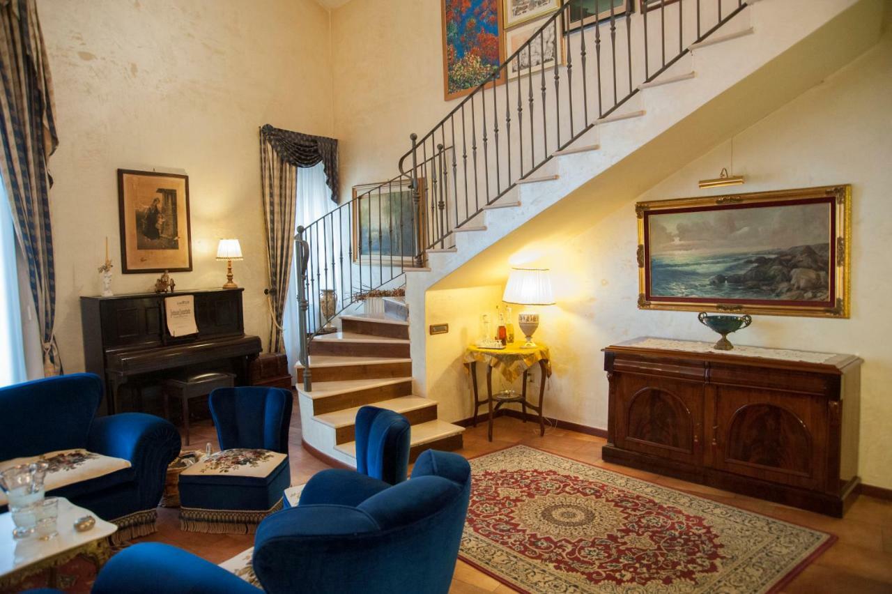 Residenza D'Oria B&B Foggia Luaran gambar